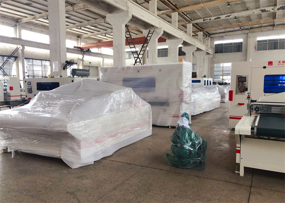 Máquina automática de la laminación del PVC de HPL del ANIMAL DOMÉSTICO PUR del pegamento caliente de acrílico del derretimiento sin Cuttor auto